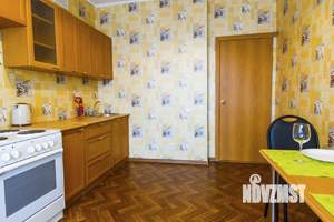 1-к квартира, посуточно, 40м2, 9/10 этаж