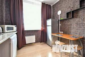 1-к квартира, посуточно, 40м2, 2/27 этаж