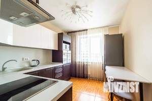 3-к квартира, посуточно, 79м2, 1/1 этаж