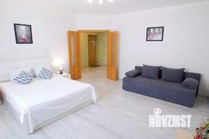 1-к квартира, посуточно, 47м2, 1/1 этаж