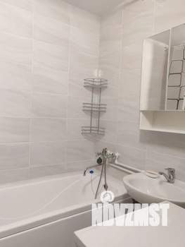 Студия квартира, посуточно, 42м2, 2/20 этаж