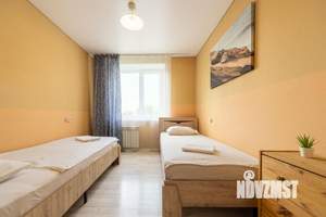 3-к квартира, посуточно, 47м2, 1/1 этаж