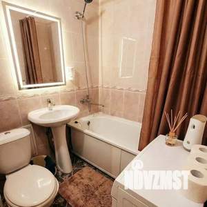 2-к квартира, посуточно, 45м2, 4/5 этаж