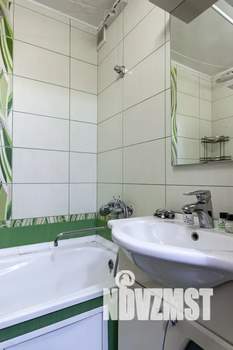 1-к квартира, посуточно, 38м2, 7/10 этаж