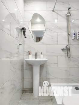 Студия квартира, посуточно, 18м2, 1/10 этаж