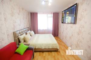 1-к квартира, посуточно, 50м2, 2/10 этаж