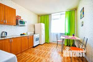 1-к квартира, посуточно, 40м2, 10/12 этаж