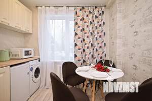 2-к квартира, посуточно, 40м2, 1/9 этаж