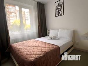 Студия квартира, посуточно, 18м2, 1/10 этаж