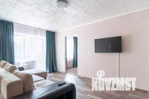 2-к квартира, посуточно, 45м2, 3/5 этаж