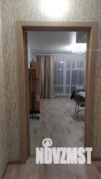Студия квартира, посуточно, 36м2, 12/17 этаж