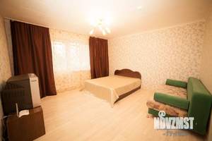 1-к квартира, посуточно, 42м2, 1/1 этаж