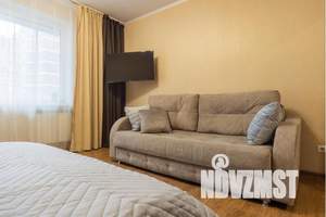 1-к квартира, посуточно, 42м2, 4/10 этаж