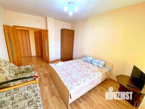 1-к квартира, посуточно, 42м2, 1/1 этаж