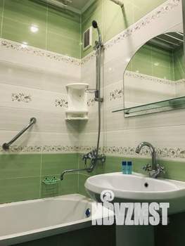 1-к квартира, посуточно, 38м2, 4/10 этаж