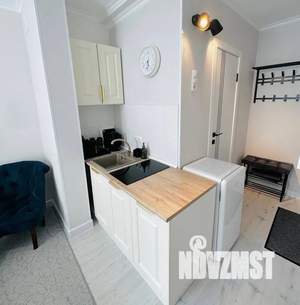 Студия квартира, посуточно, 19м2, 1/10 этаж
