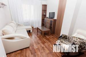 1-к квартира, посуточно, 40м2, 13/19 этаж