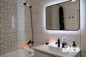 2-к квартира, посуточно, 45м2, 3/23 этаж