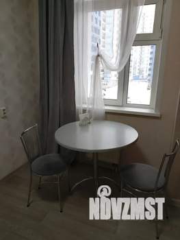 1-к квартира, посуточно, 40м2, 4/10 этаж