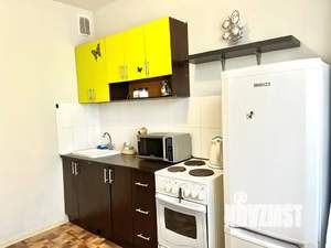 1-к квартира, посуточно, 35м2, 4/10 этаж