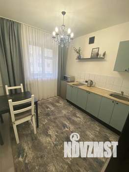 1-к квартира, посуточно, 33м2, 3/5 этаж