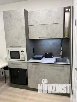 Студия квартира, посуточно, 15м2, 1/10 этаж