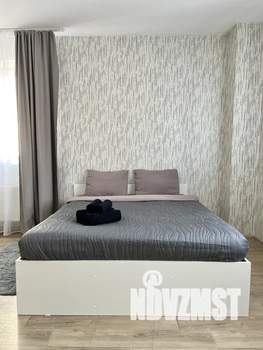 1-к квартира, посуточно, 46м2, 9/25 этаж