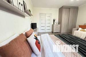 1-к квартира, посуточно, 40м2, 1/8 этаж