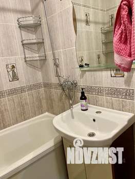 1-к квартира, посуточно, 42м2, 3/10 этаж