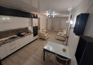 4-к квартира, на длительный срок, 102м2, 10/18 этаж