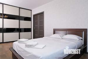 2-к квартира, посуточно, 49м2, 8/10 этаж