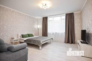 1-к квартира, посуточно, 40м2, 8/10 этаж