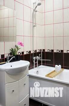 Студия квартира, посуточно, 40м2, 6/25 этаж