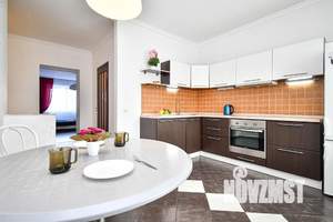 1-к квартира, посуточно, 42м2, 1/1 этаж