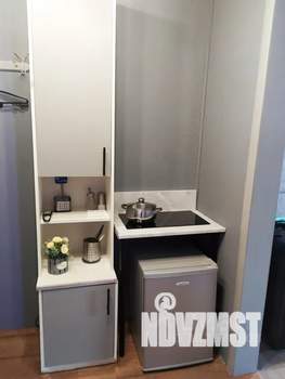 Студия квартира, посуточно, 35м2, 3/10 этаж