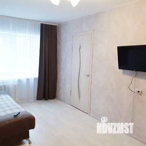 3-к квартира, посуточно, 47м2, 2/5 этаж