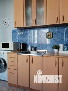 1-к квартира, посуточно, 42м2, 4/10 этаж