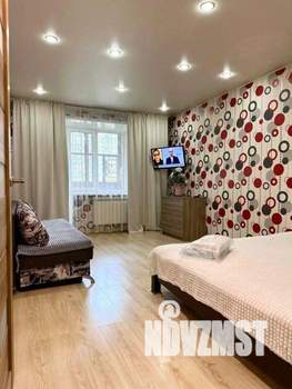 1-к квартира, посуточно, 56м2, 1/1 этаж