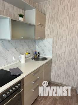 1-к квартира, посуточно, 40м2, 14/17 этаж