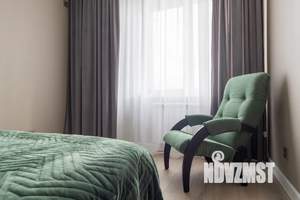 1-к квартира, посуточно, 44м2, 9/16 этаж