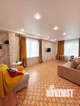 3-к квартира, посуточно, 62м2, 1/1 этаж