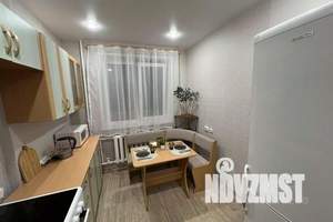 1-к квартира, посуточно, 38м2, 2/9 этаж