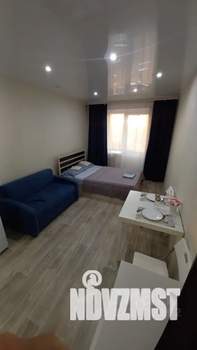 Студия квартира, посуточно, 33м2, 3/10 этаж