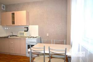 1-к квартира, посуточно, 51м2, 1/1 этаж