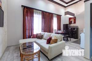 1-к квартира, посуточно, 53м2, 1/1 этаж