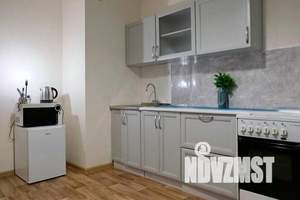 1-к квартира, посуточно, 42м2, 10/22 этаж