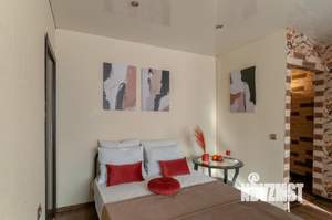 1-к квартира, посуточно, 40м2, 1/1 этаж