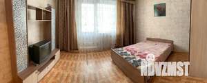 1-к квартира, посуточно, 42м2, 2/10 этаж