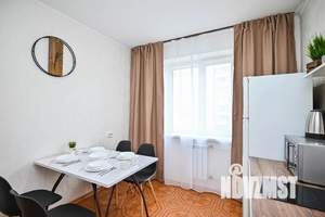 1-к квартира, посуточно, 35м2, 5/10 этаж