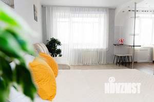 Студия квартира, посуточно, 38м2, 6/9 этаж